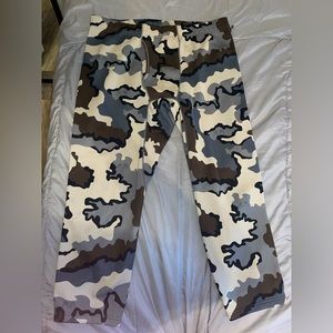 Kuiu peloton 200 zip bottoms